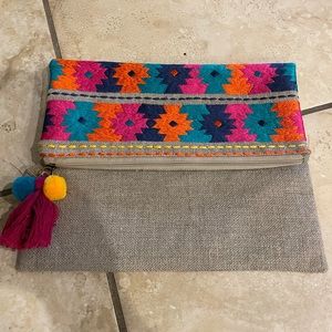 Aztec folding clutch